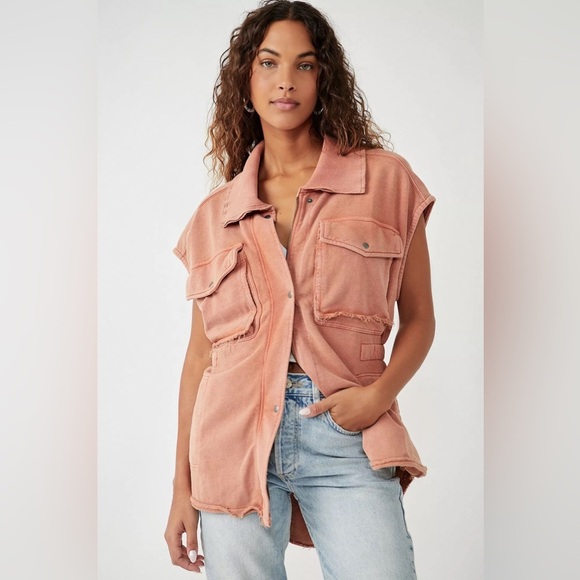 Free People Jackets & Blazers - ❤️Free people Coza Utility Vest